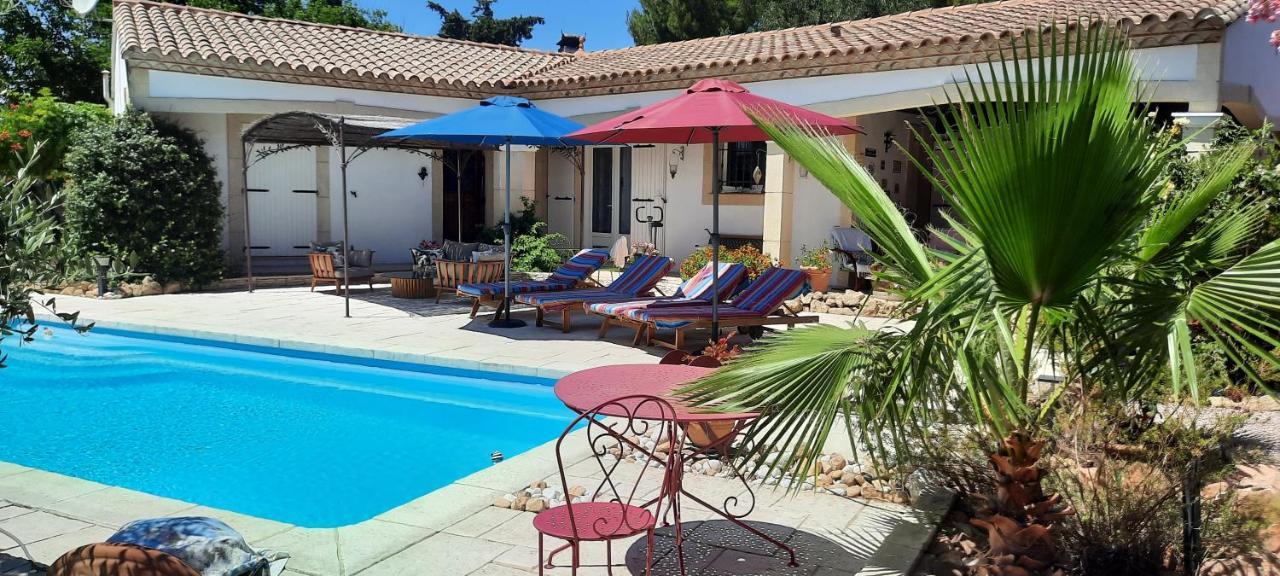 Bed and Breakfast Fenetre Sur Les Alpilles Сен-Мартен-де-Кро Экстерьер фото